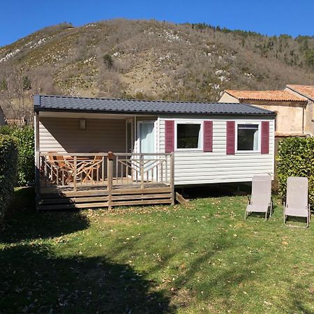 Camping La Mare Aux Fees Roquefeuil Exterior photo