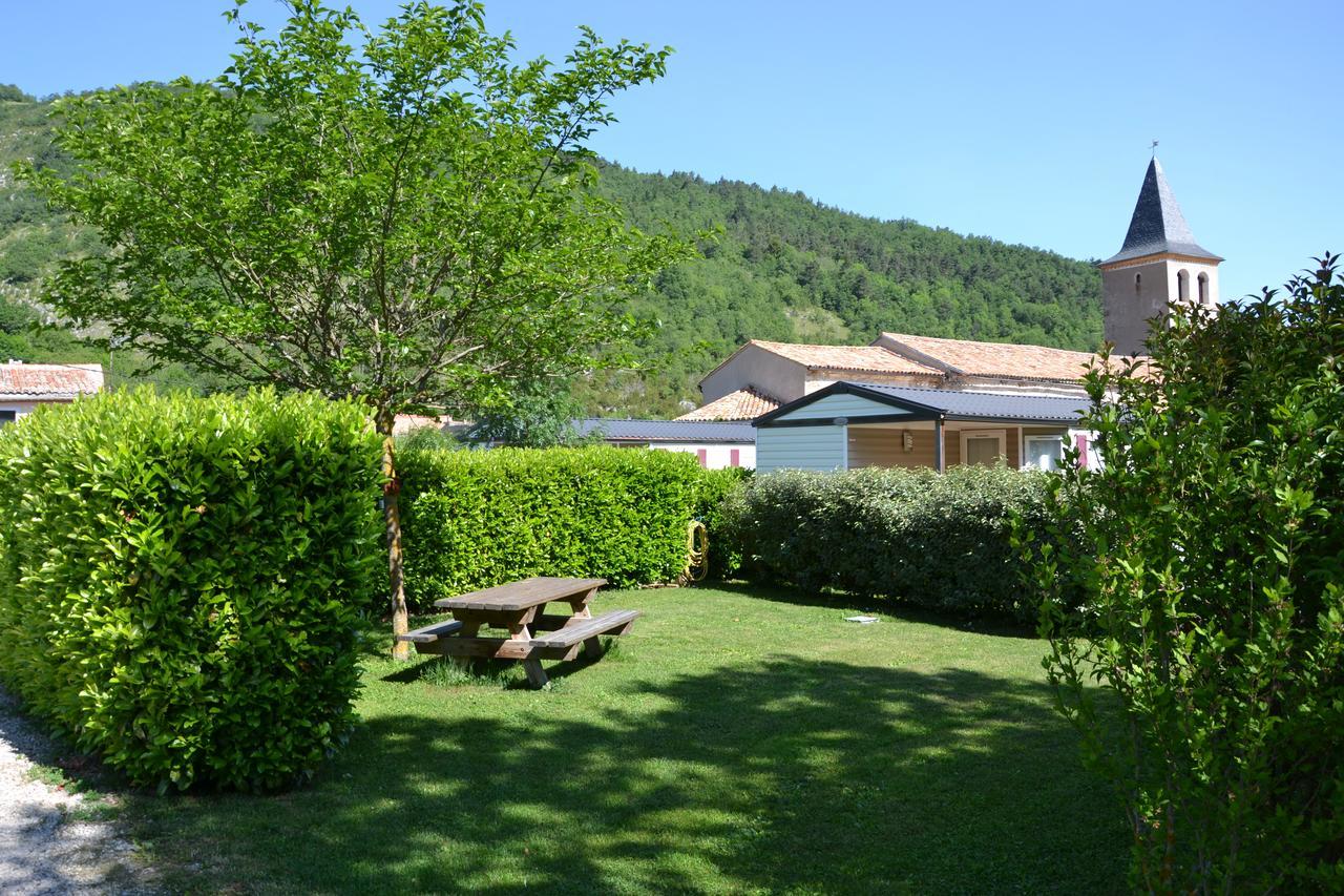Camping La Mare Aux Fees Roquefeuil Exterior photo