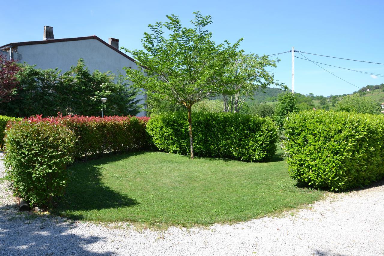 Camping La Mare Aux Fees Roquefeuil Exterior photo